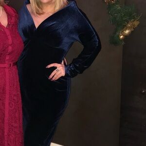 Tadashi Shoji Moc V-Neck Velvet Navy Dress